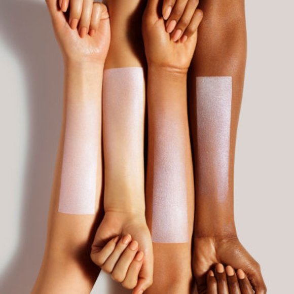 Fenty Fairy Bomb Ornament 3.8g NWT discontinued - Picture 2 of 6